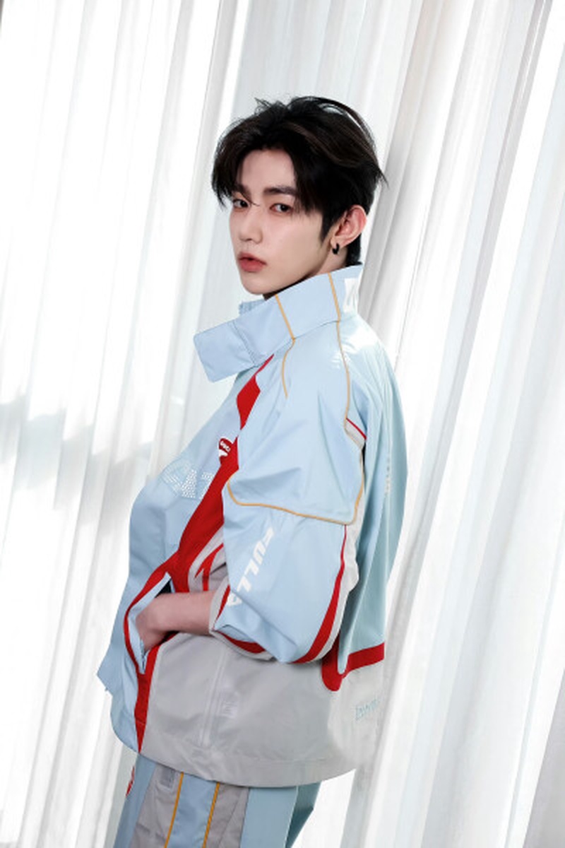 章昊